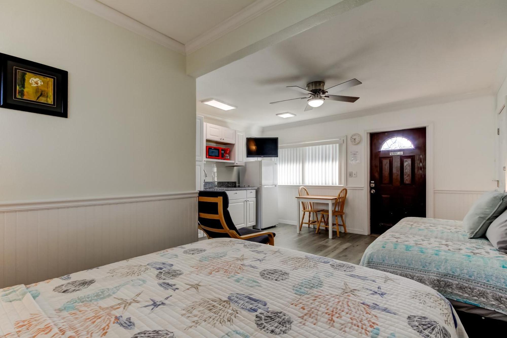 Carousel Suites -Redington Shores Esterno foto