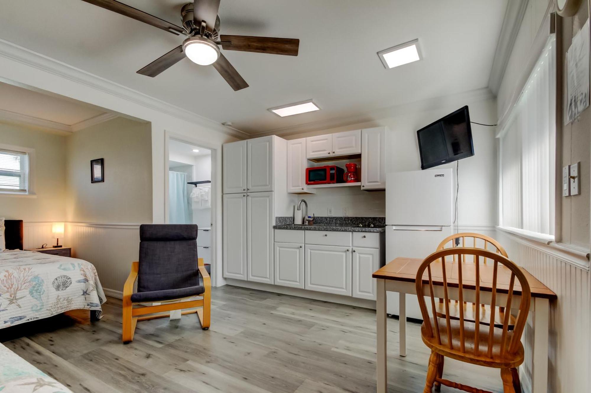 Carousel Suites -Redington Shores Esterno foto