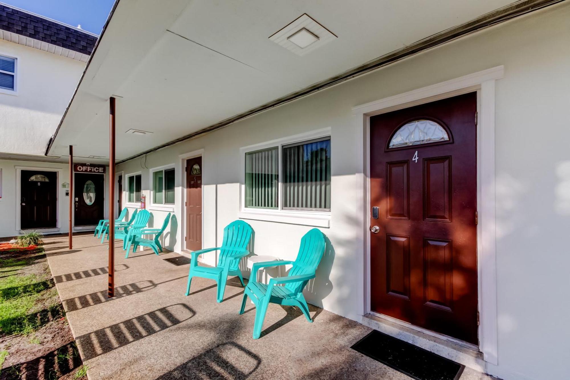 Carousel Suites -Redington Shores Esterno foto