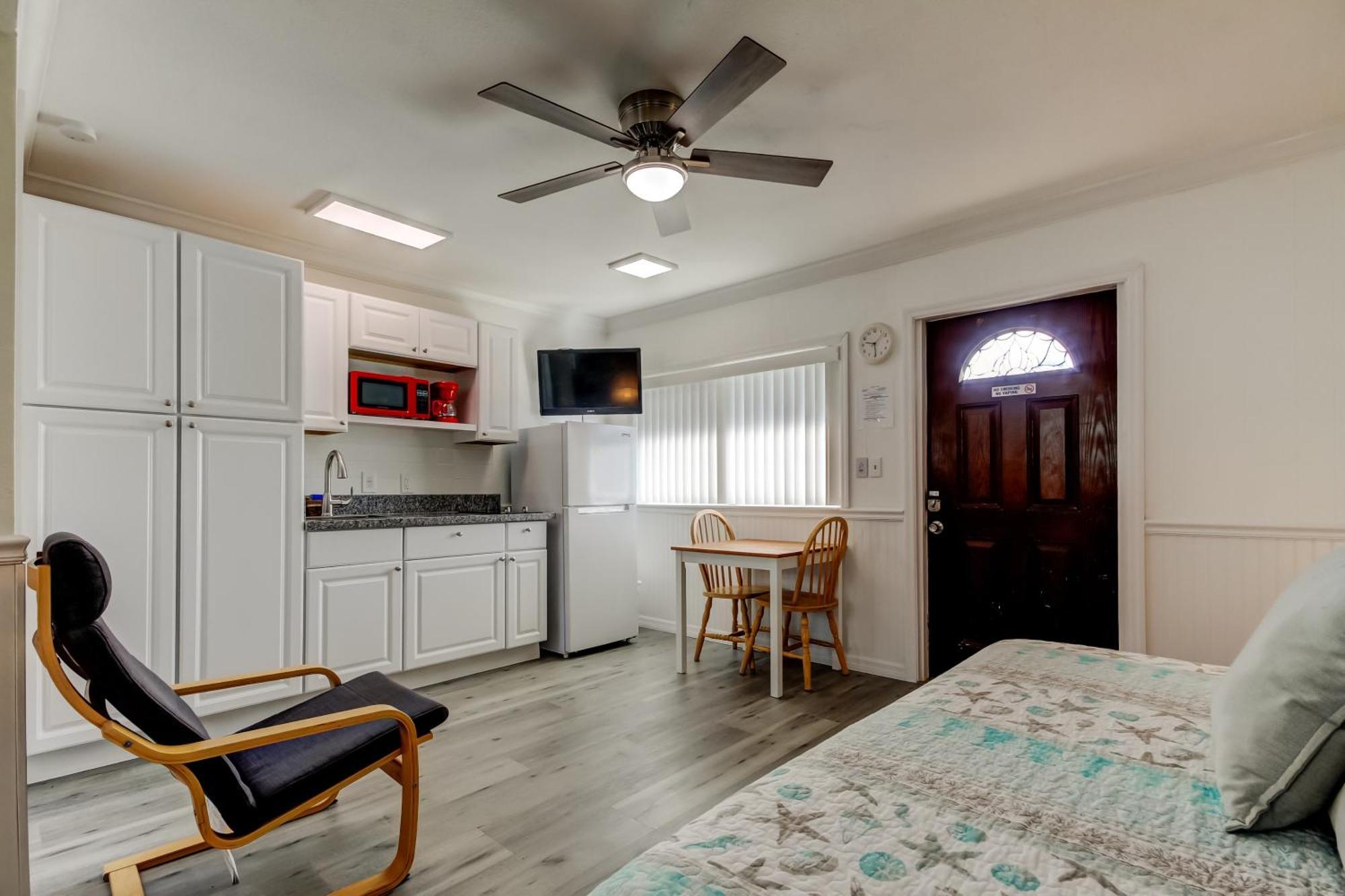 Carousel Suites -Redington Shores Esterno foto