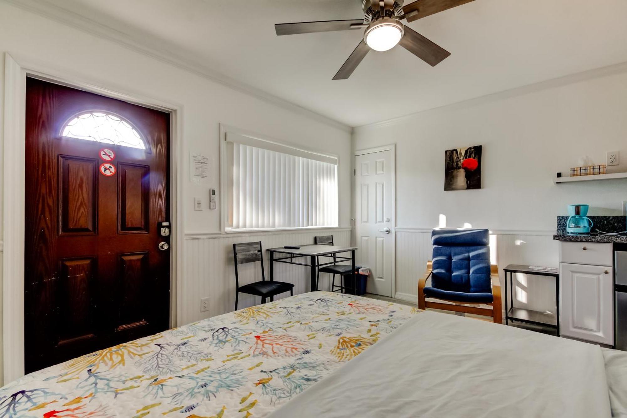Carousel Suites -Redington Shores Esterno foto