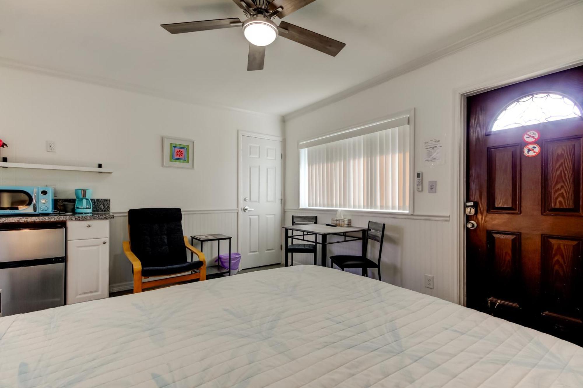 Carousel Suites -Redington Shores Esterno foto