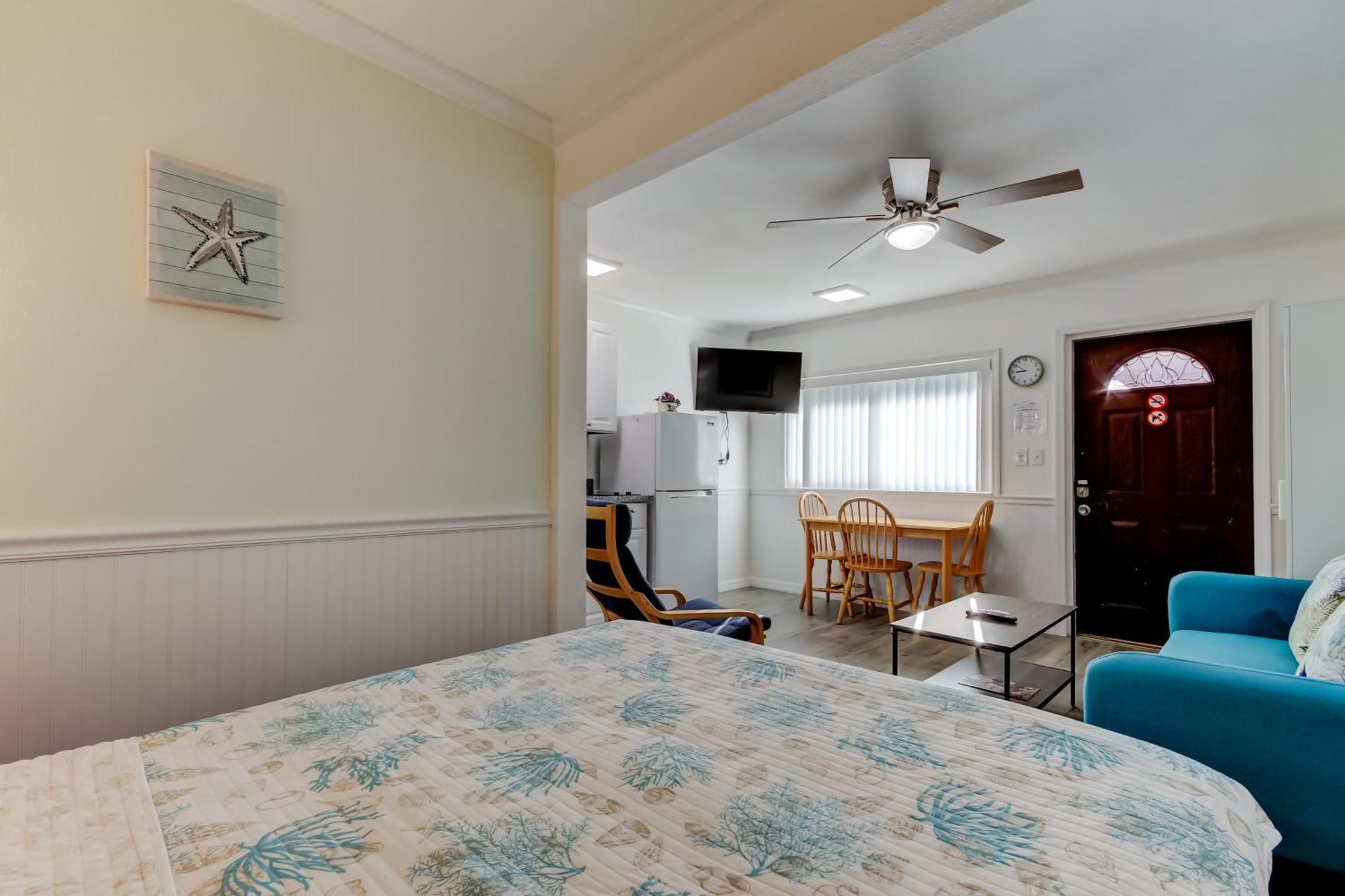 Carousel Suites -Redington Shores Esterno foto