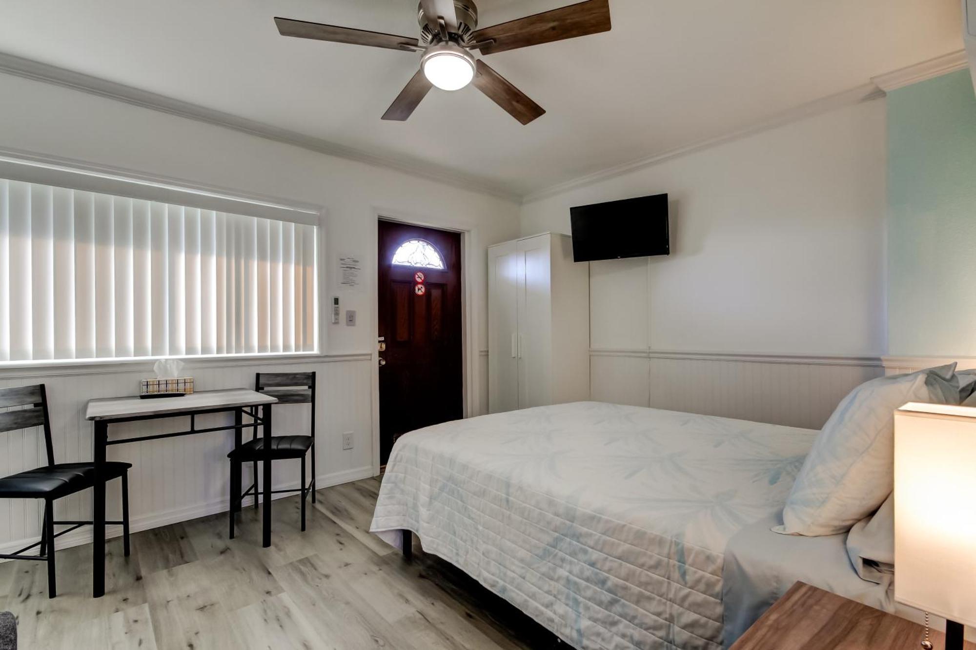 Carousel Suites -Redington Shores Esterno foto